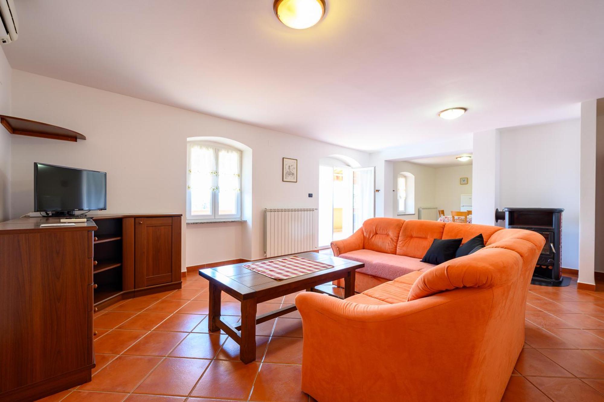 With Swimming Pool Casa Rossa