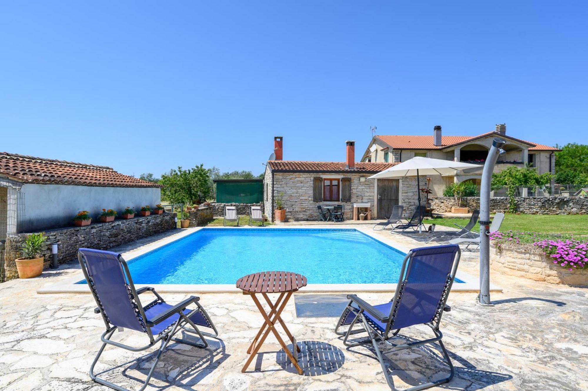 Apartmán With Swimming Pool Casa Rossa